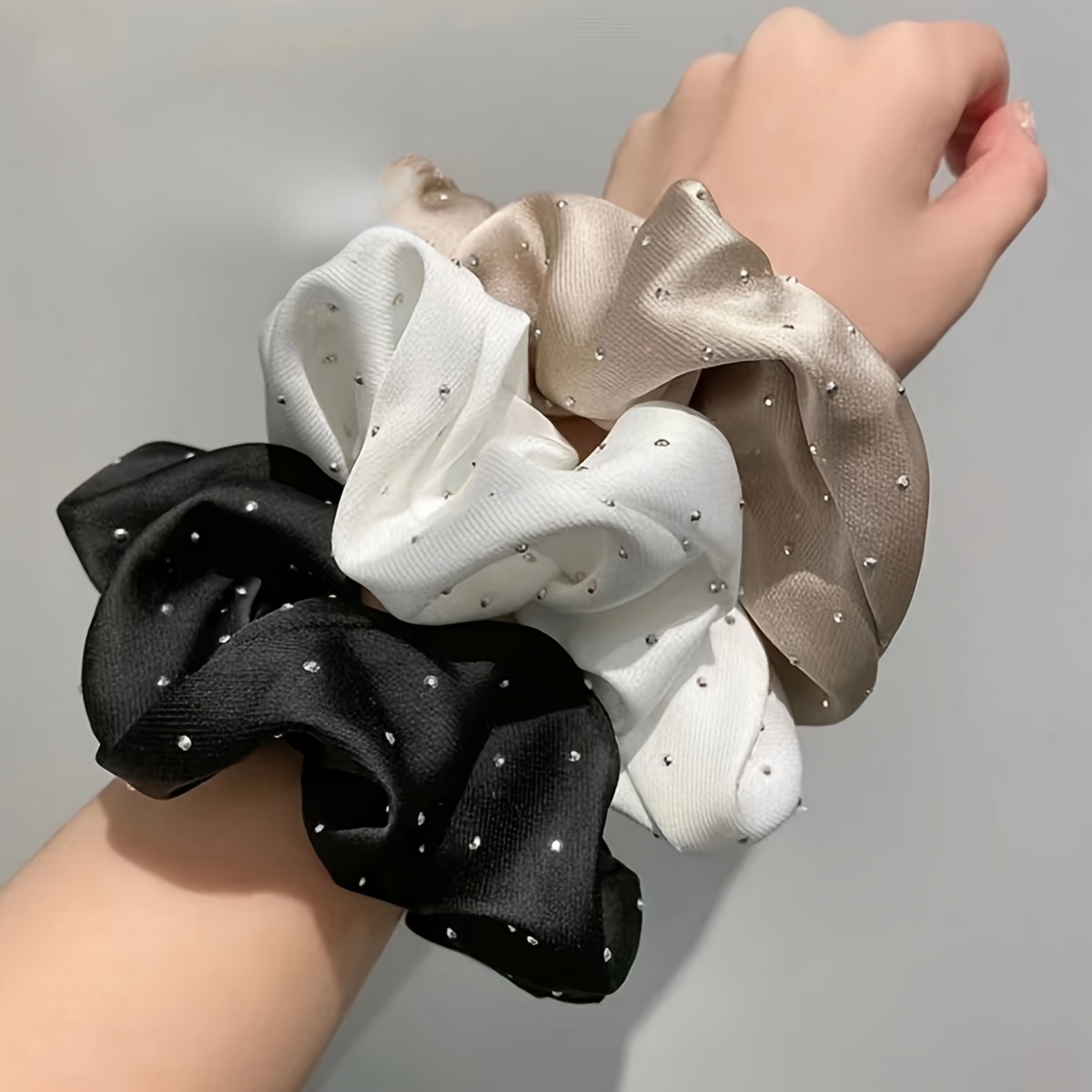 Travel Accessories Aesthetic - Scrunchies in raso 1/3 pezzi con